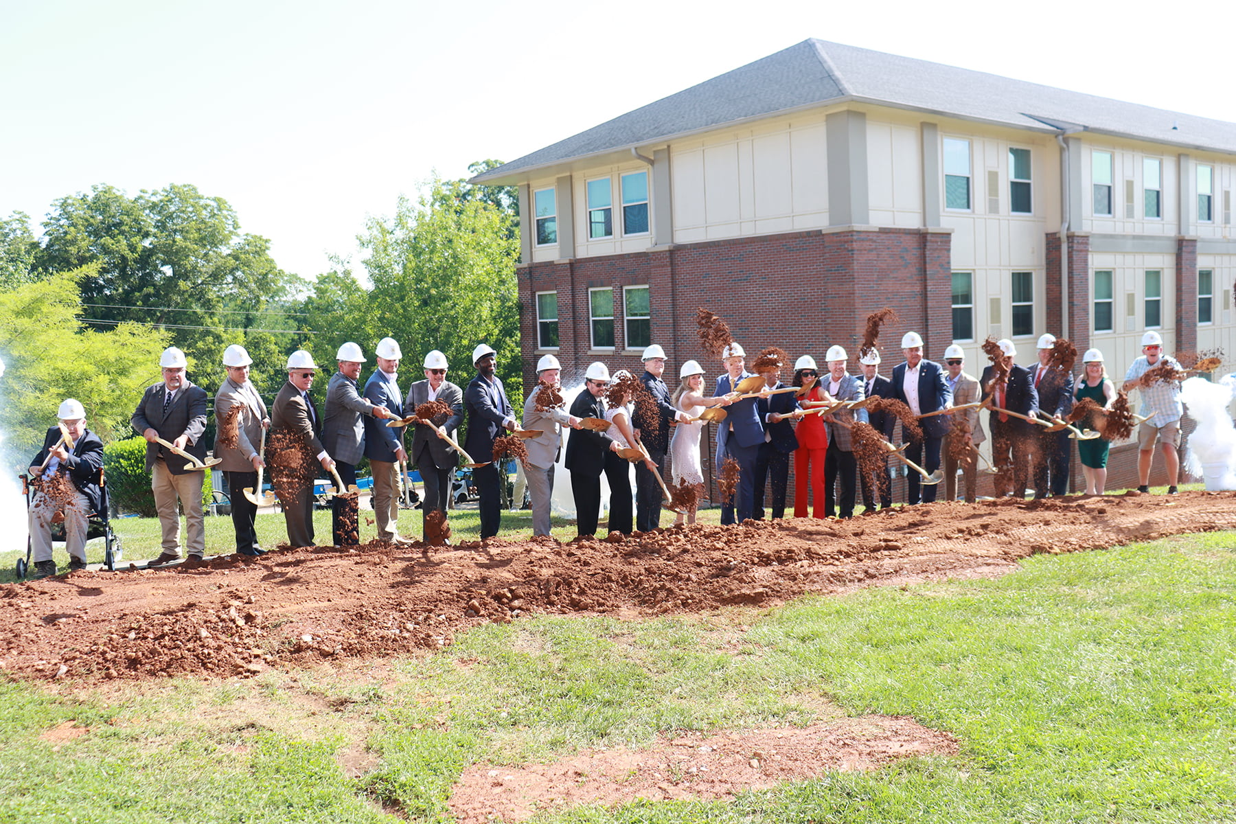 Picture of groundbreaking ceremony for the University of North Georgia STEM Excellence Center during the official construction kickoff led by JE Dunn.